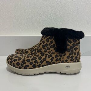 Skechers On The Go Joy Snow Kitty Winter Boots Leopard Faux Fur Lined Size 8.5